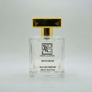 Experience the calm of the ocean with the soft touch of white musk. A clean, fresh, and long-lasting fragrance for men and women.